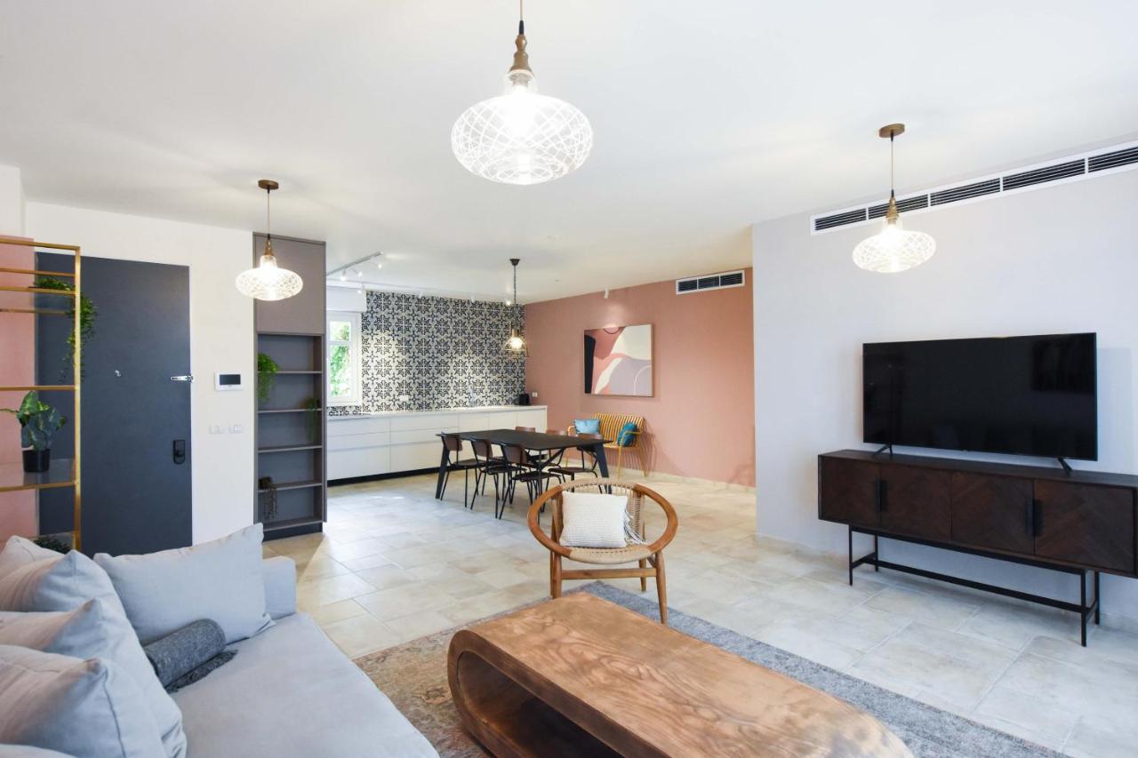Spacious 3br In Neve Tzedek By Holyguest Apartment *