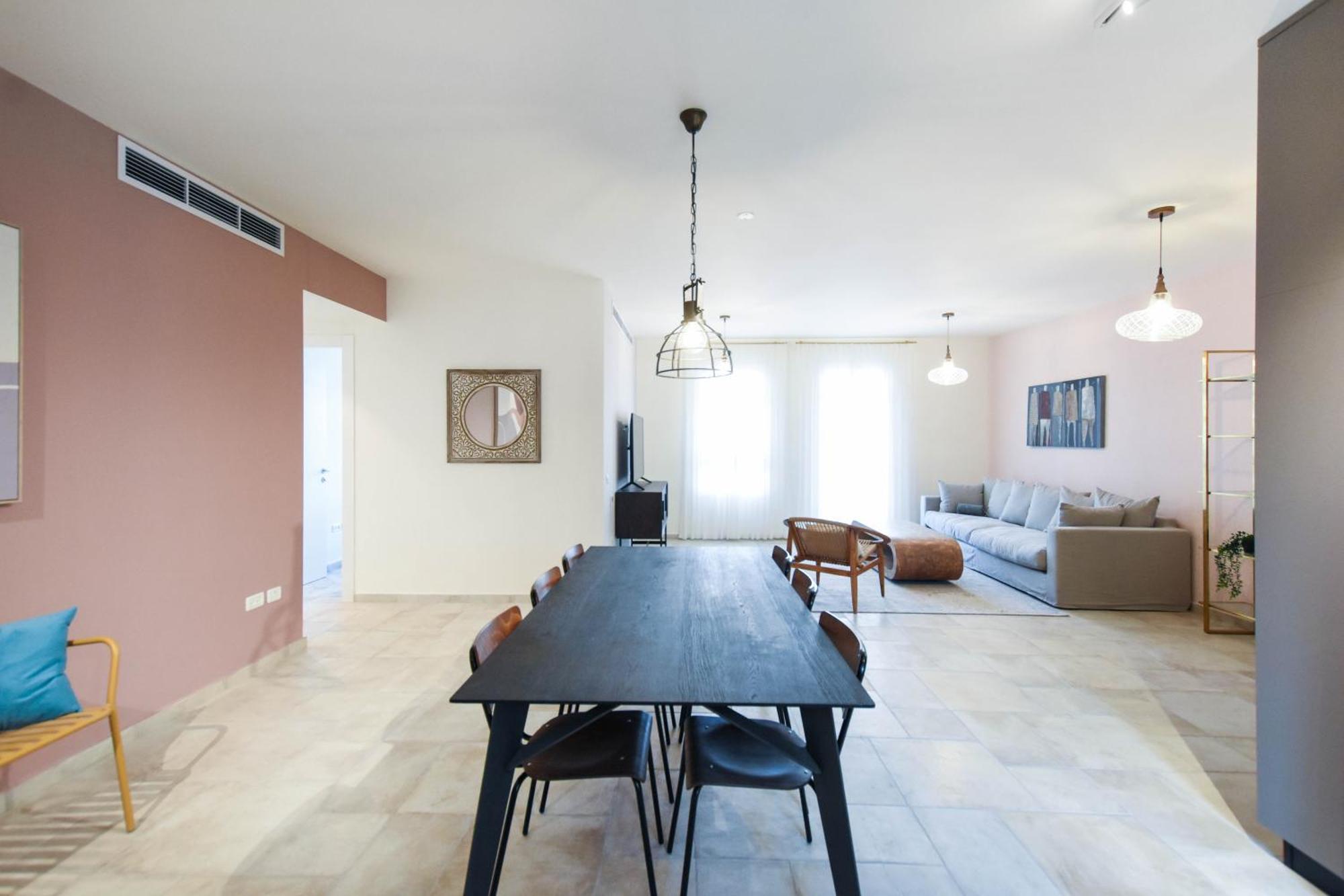 Apartment Spacious 3br In Neve Tzedek By Holyguest *
